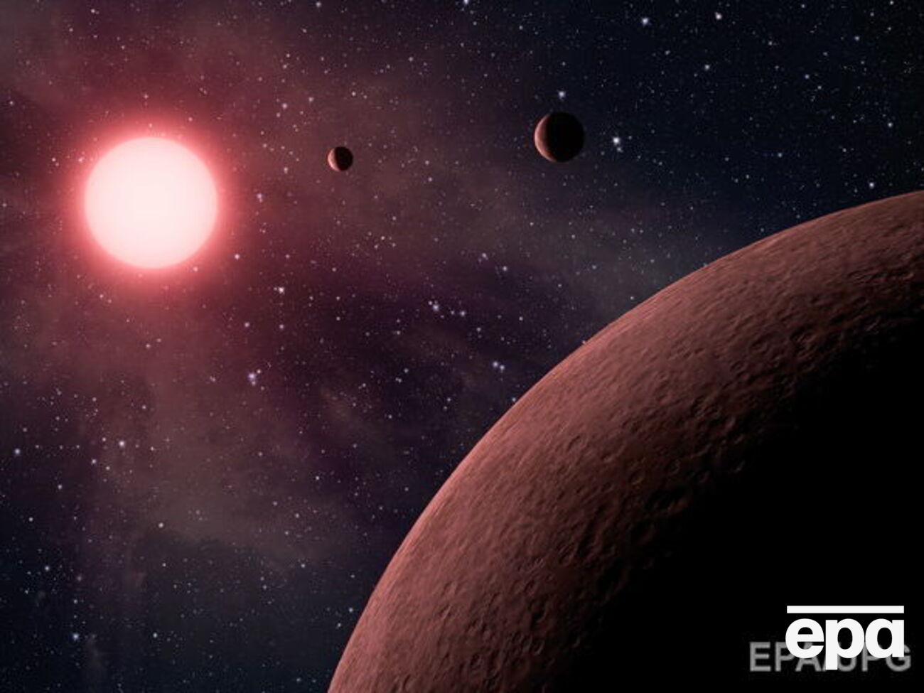 Планеты земной группы в системе отсутствуют