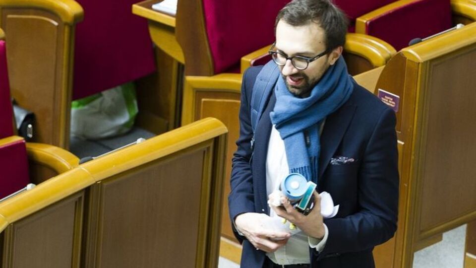 Лещенко не успел зарегистрировать постановление об отмене "закона Луценко"