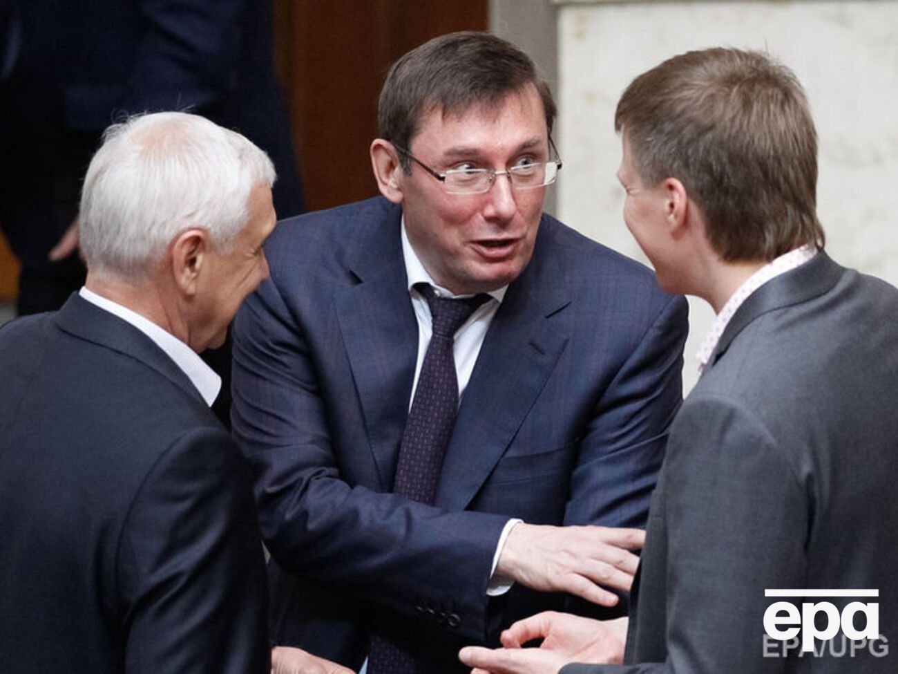 Порошенко назначил Луценко генпрокурором