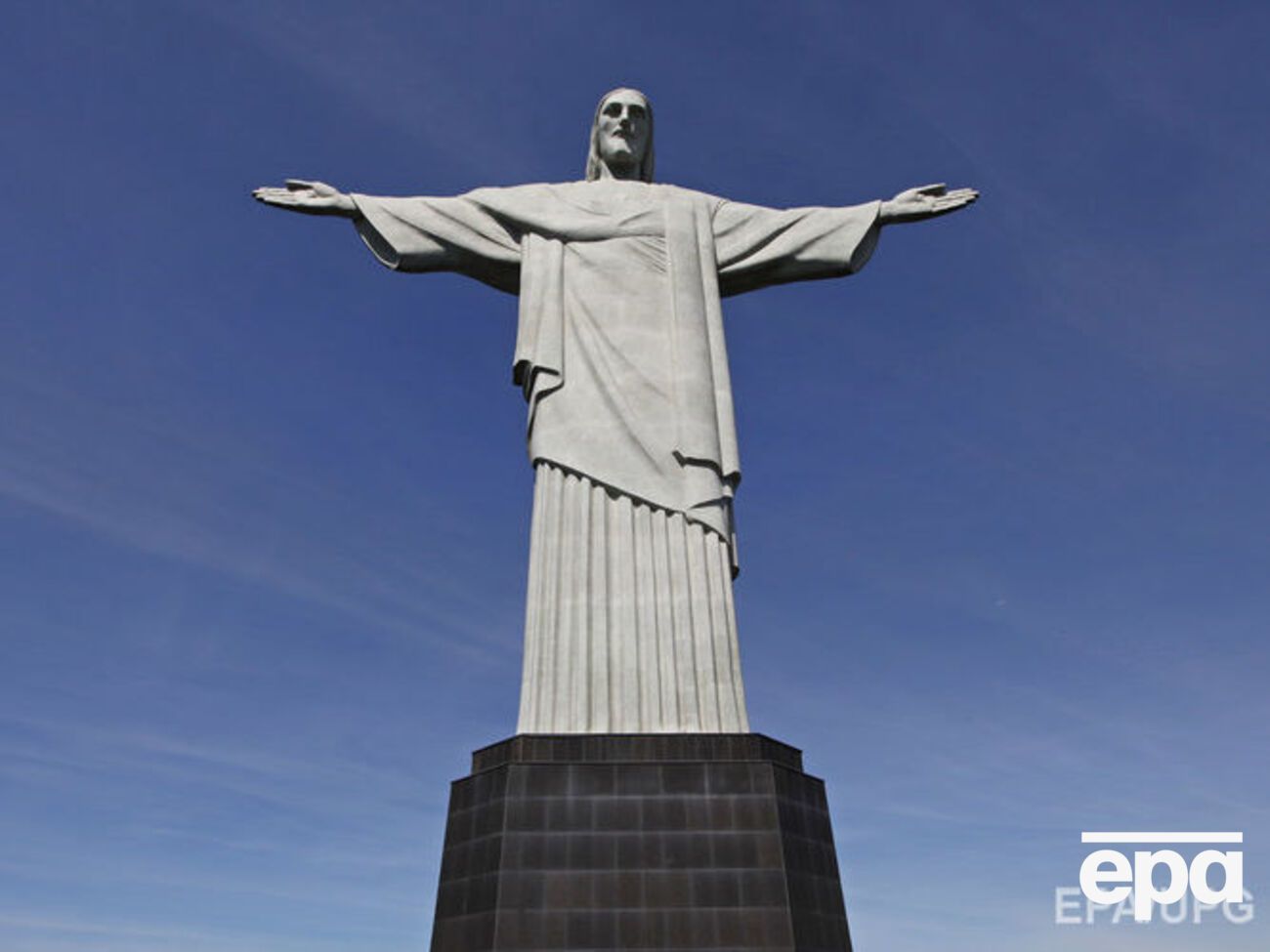 Невзоров попытался подсчитать, сколько курортников поместилось бы в ноздри Иисуса