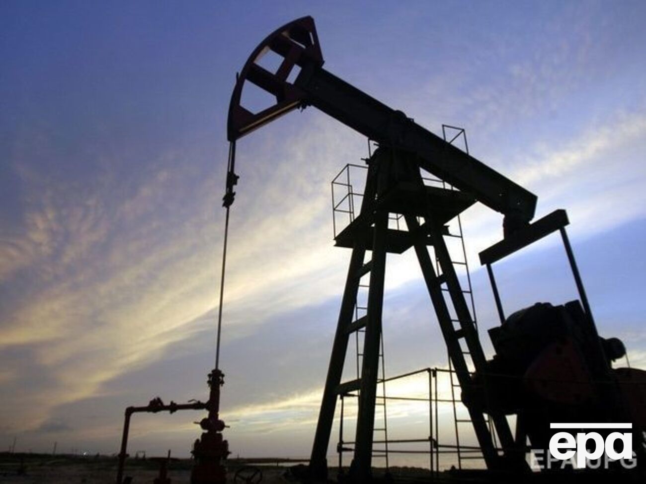 Нефть продолжает расти в цене