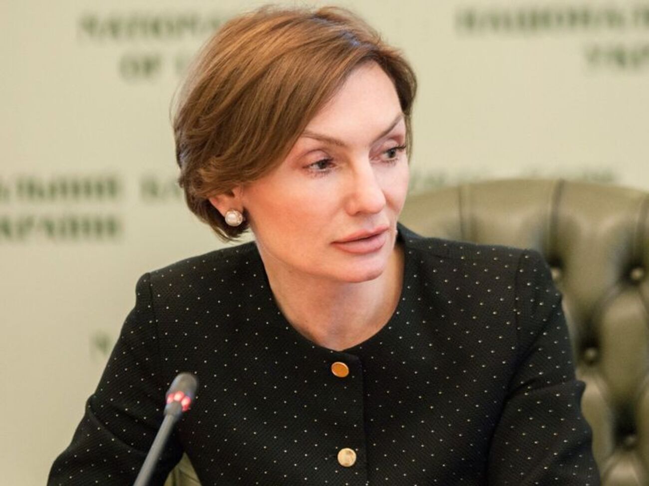 Рожкова провела встречу с представителями рынка обмена валют