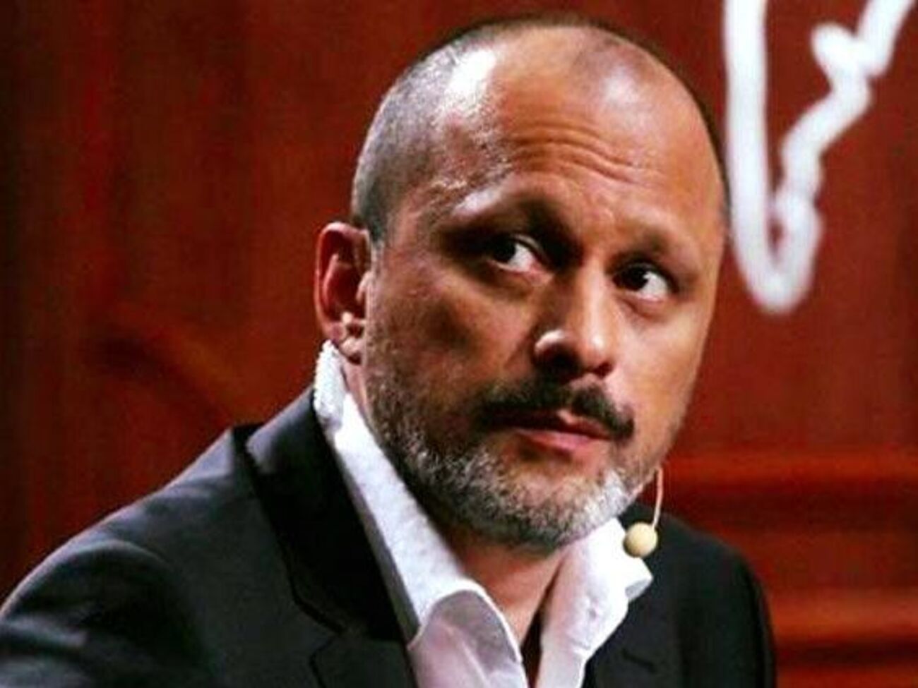 Аласания:&nbsp;Очень тяжело сейчас директорам региональных каналов. Еще вчера всем командовали они, а сегодня я