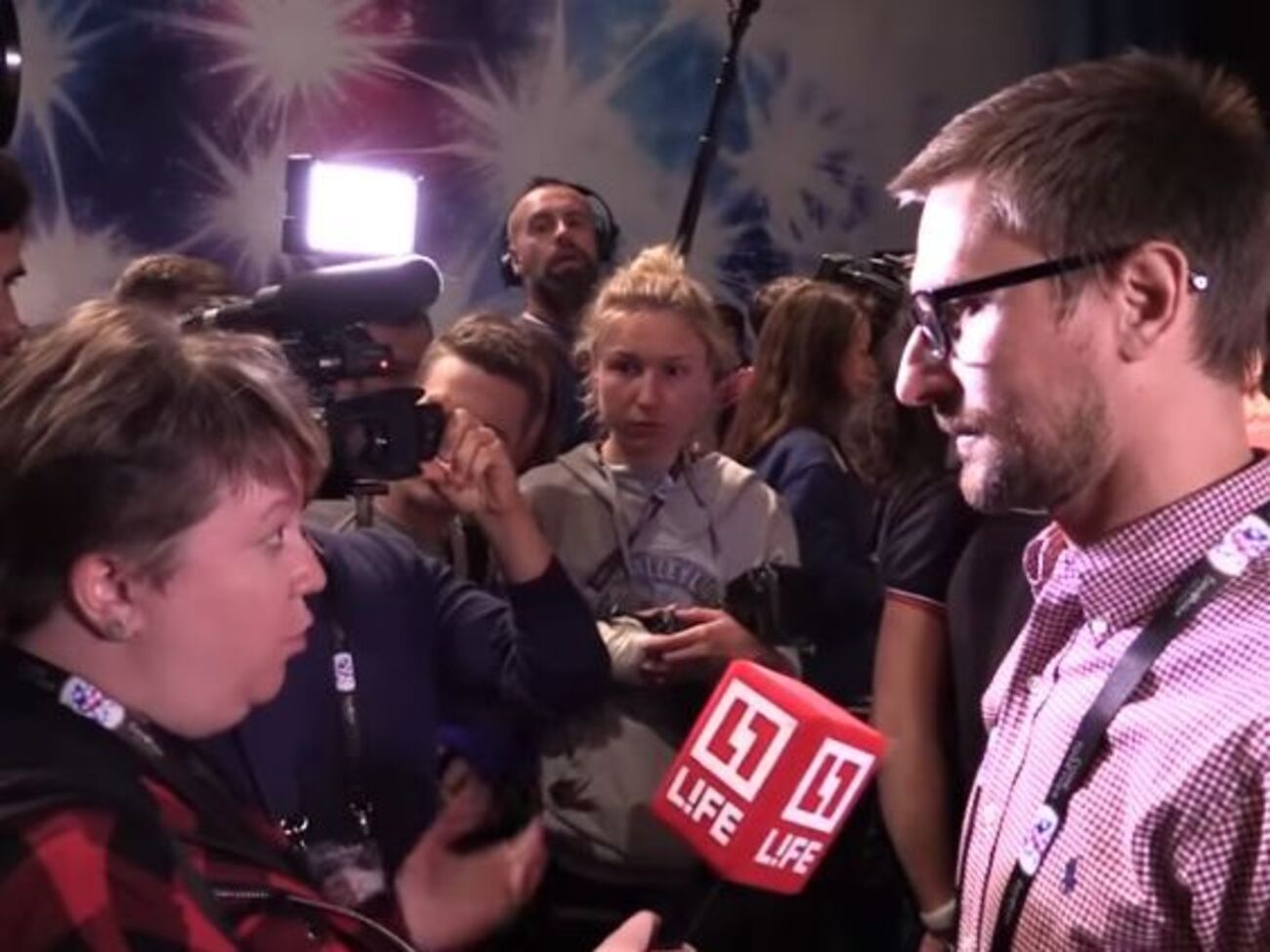 С российскими журналистами общался PR-менеджер Джамалы