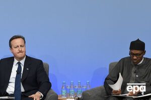 Мохаммаду Бухари (на фото справа) – Дэвиду Кэмерону: Я не собираюсь требовать каких-либо извинений. Я требую возвращения активов