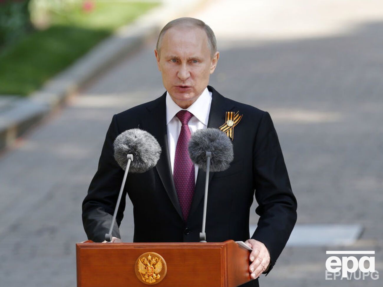 Давление на РБК усилилось после публикации материала о "дворце Путина"