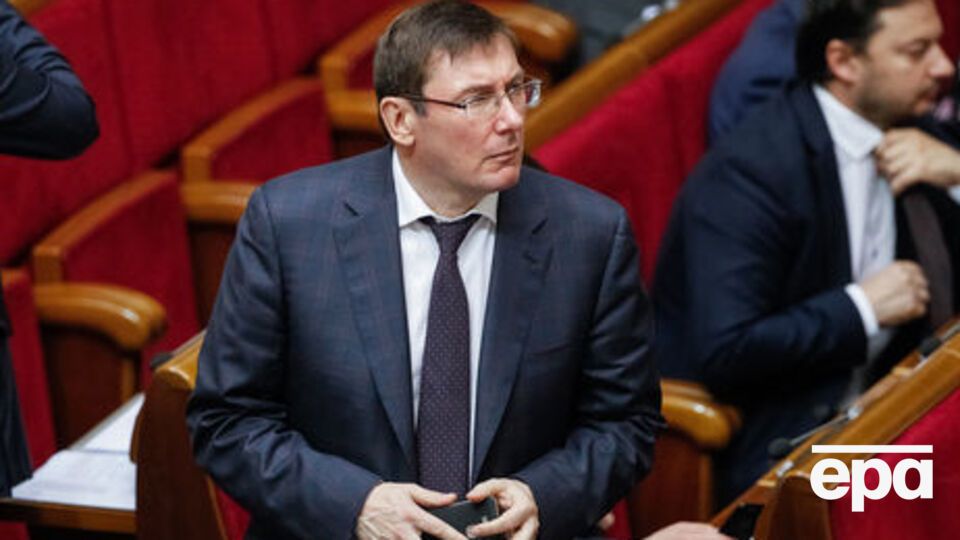 В числе наград Луценко: "За особые заслуги", "За доблесть и отвагу в службе", "За безопасность народа", "За укрепление обороноспособности"