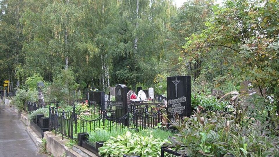 Участники конфликта не поделили территорию обслуживания Хованского кладбища