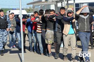 Сотрудники полиции задержали более 90 человек, участвовавших в драке
