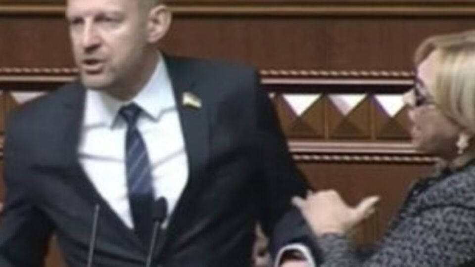 Петр Порошенко и Педро Аграмунт осудили решение оккупационных властей Крыма о запрете Меджлиса крымскотатарского народа