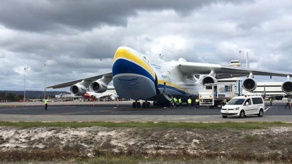 Украинский Ан-225 "Мрія" совершил перелет из Чехии в Австралию