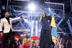 Джамала принимает поздравления с победой в "Евровидении 2016"