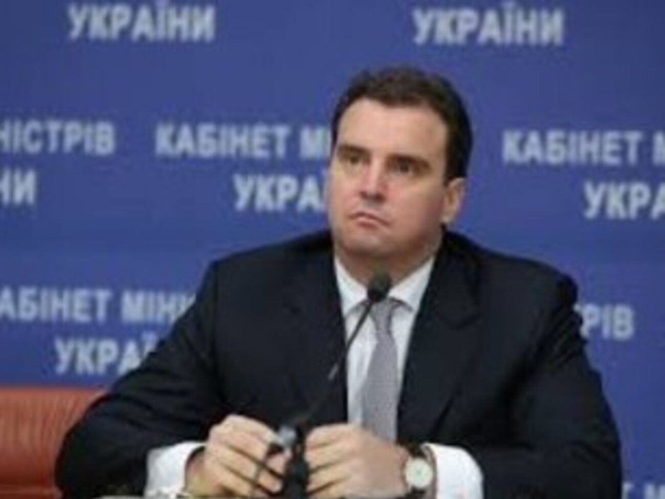 Шендерович:&nbsp;Когда вот это все, с устрицами и виолончелями, лопнет с вонью и позором, &ndash; будет кому выйти к людям, не пряча глаза