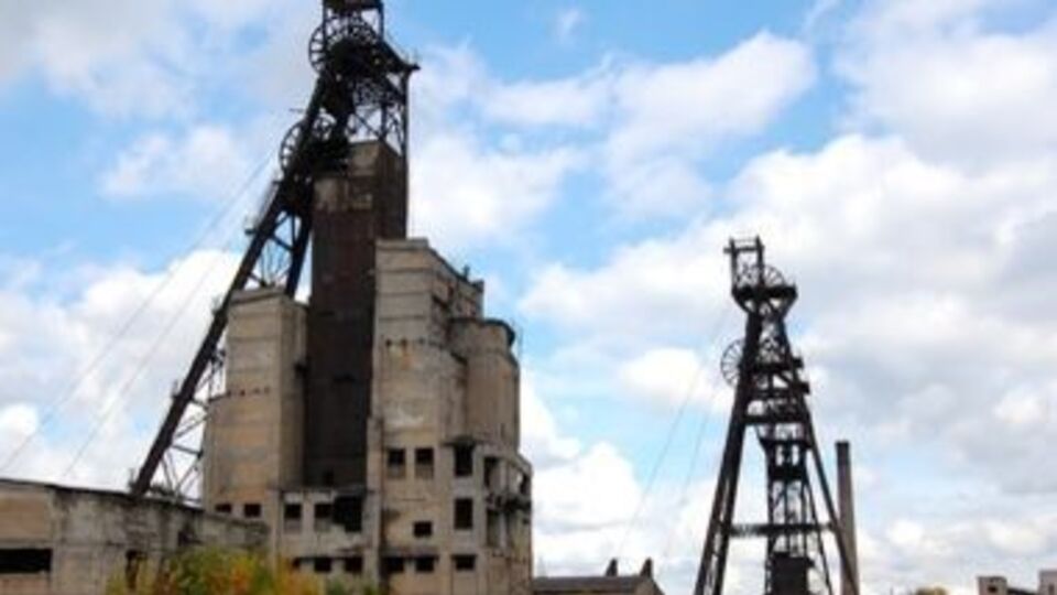 Взрыв на шахте "Малоивановская" в Перевальском районе Луганской области произошел 3 мая 2016 года