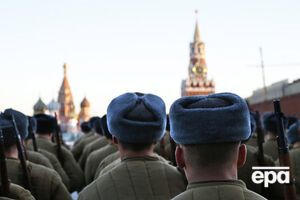 WSJ отмечает, что власти РФ пытаются "заткнуть дыры в бюджете"