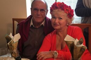 Эммануил Виторган: С днем рождения, наша дорогая Людочка! Будь здоровенькой!