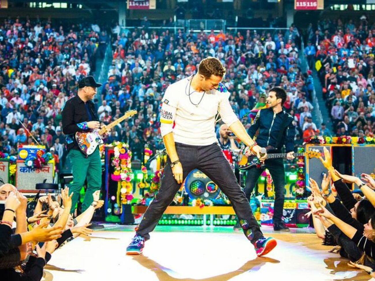 Новый клип Coldplay за первые сутки с момента публикации посмотрели почти 3 млн пользователей