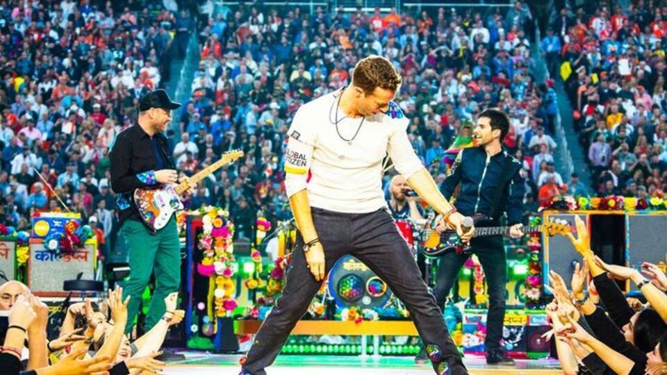 Новый клип Coldplay за первые сутки с момента публикации посмотрели почти 3 млн пользователей