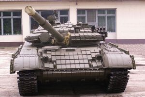 На Львовском бронетанковом ремонтируют и модернизируют Т-72