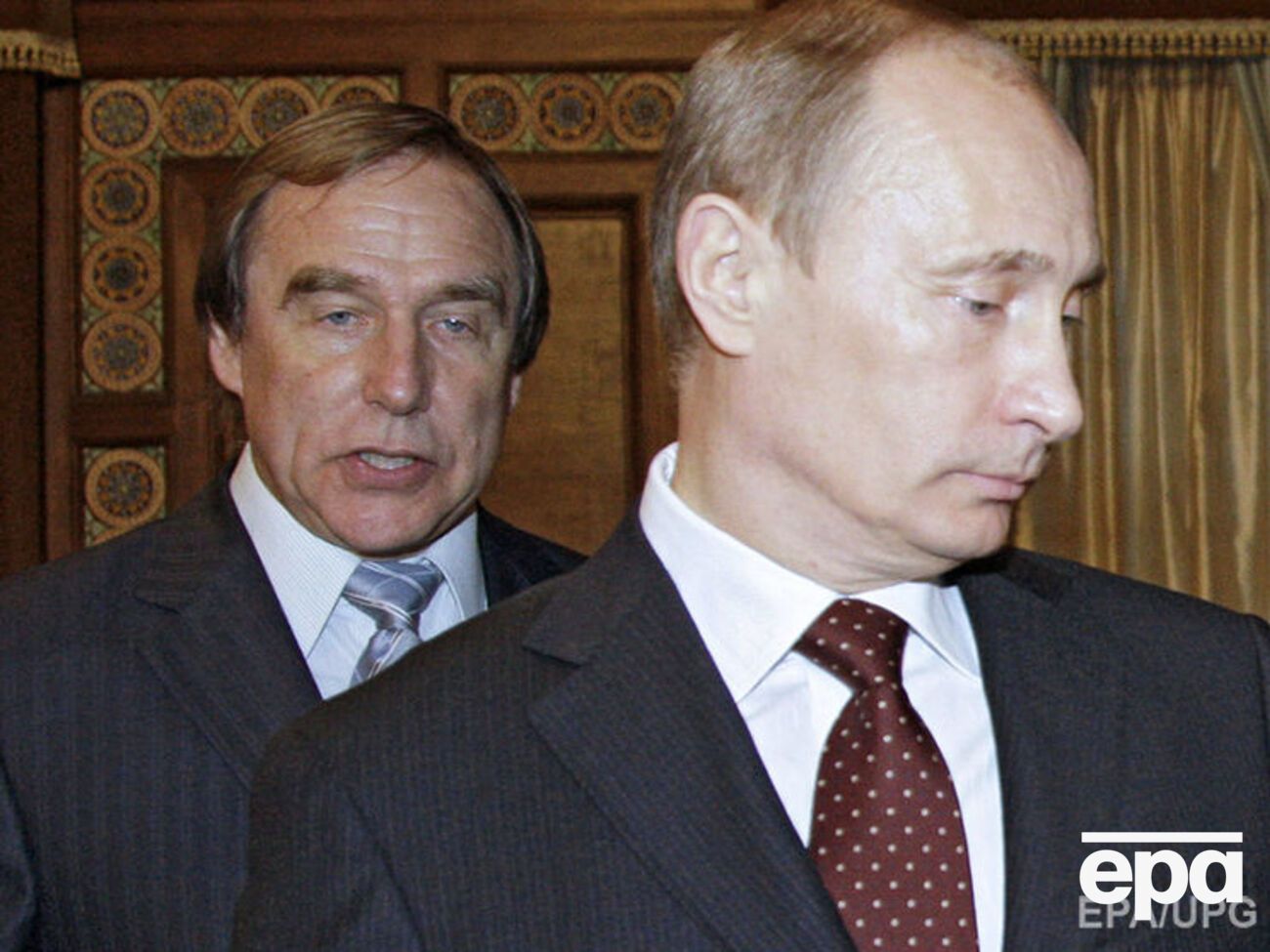 Фонд Ролдугина (на заднем плане) получил более 300 м пляжа в Сочи