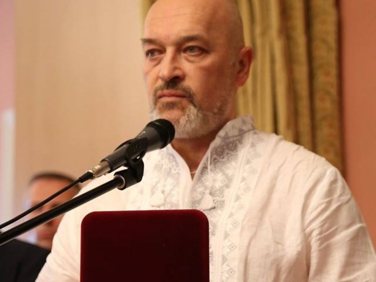 Тука заявил о некомплекте в министерстве