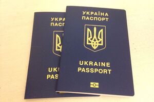 Граждане Украины оформили более миллиона биометрических загранпаспортов