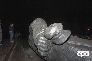 На месте поваленного Ленина в Харькове предложили установить монумент Свободы
