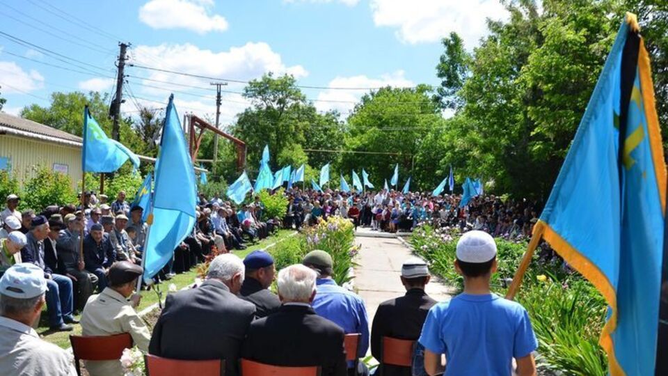 В поселке Буюк Онлар прошел молебен по жертвам геноцида крымскотатарского народа