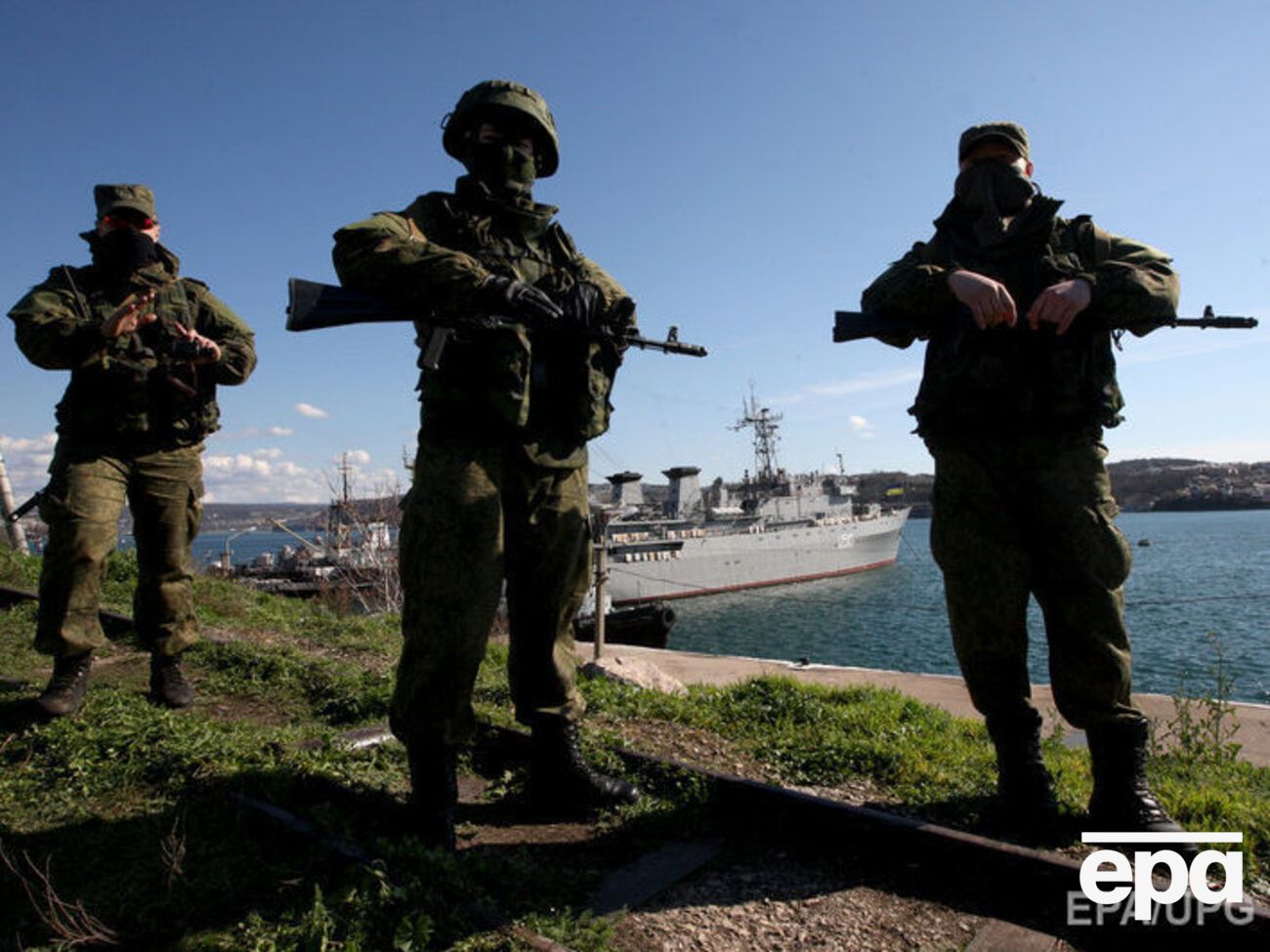 Чижов подтвердил переброску военных в Крым