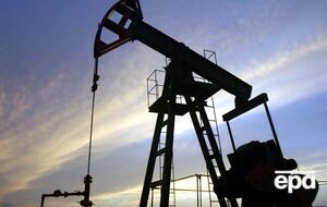 Нефть подешевела