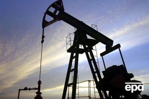 Нефть подешевела