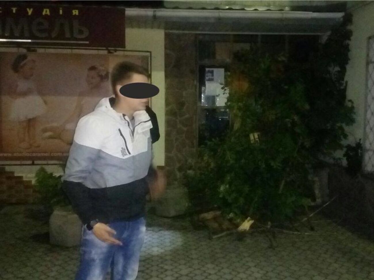 Патрульные догнали убегавших хулиганов