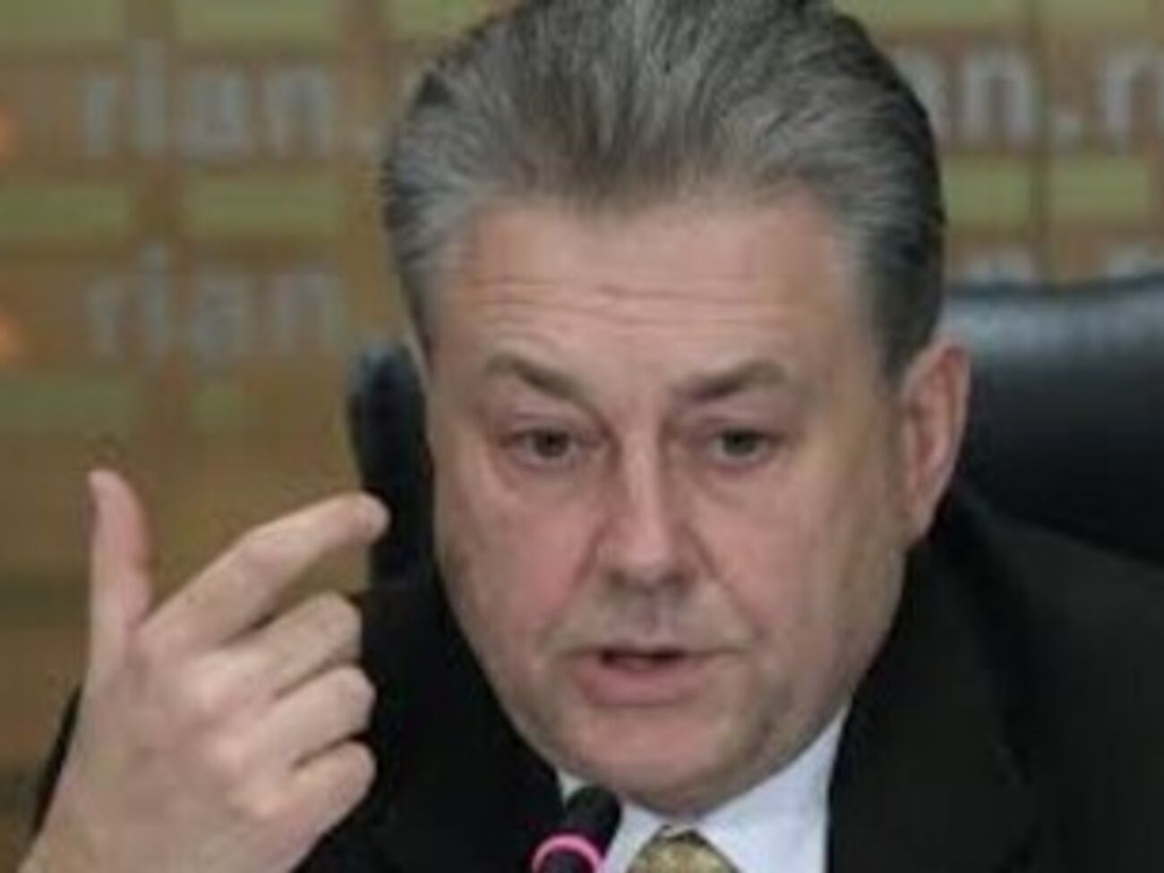 Президент подписал указ о награждении бойцов АТО