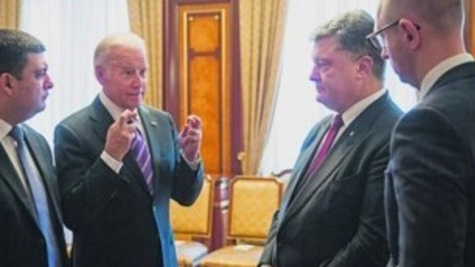 В результате землетрясений в Китае разрушено 192 здания