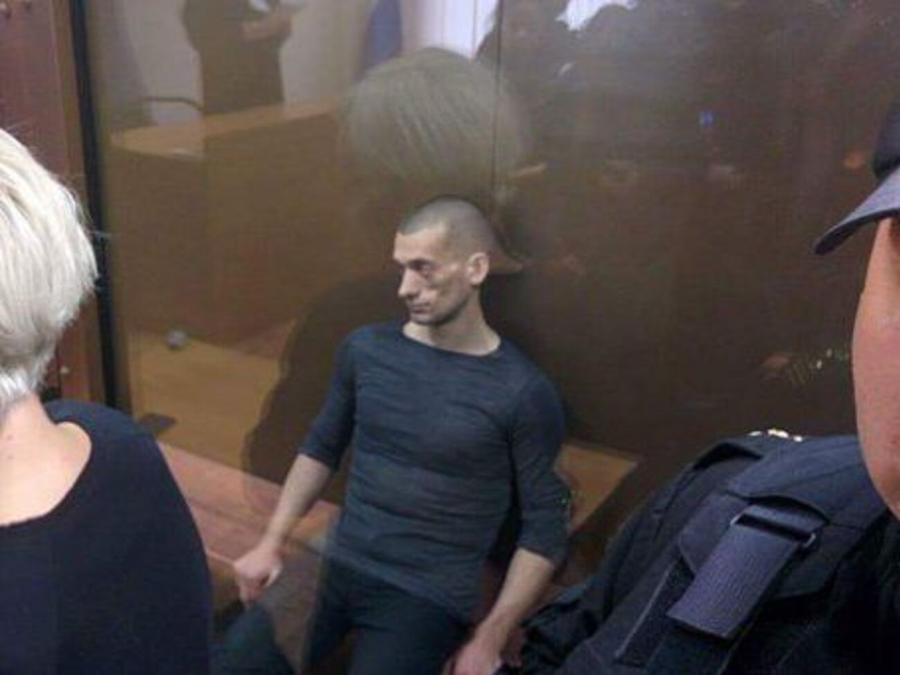 Павленский слушал свой приговор сидя
