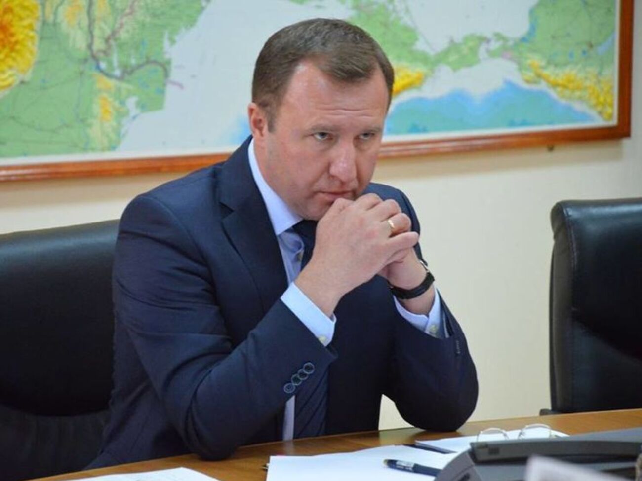 Анатолий Макаренко:&nbsp;Создают новые "пирамиды", целуют перстни новым "смотрящим". Самодовольные, ухмыляющиеся. Смогли, пересидели, дождались