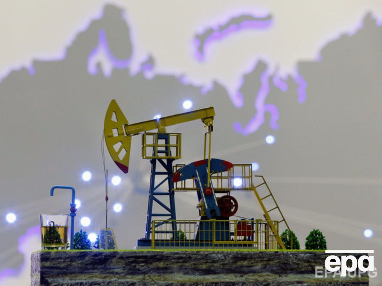 Нефть продолжает дешеветь
