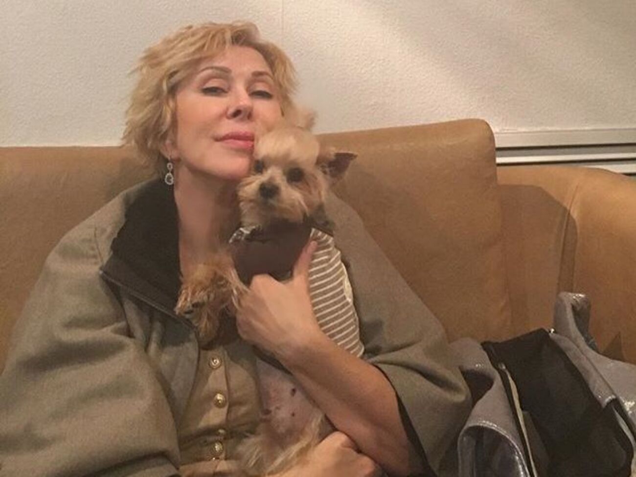 Успенская показала грудь в облегающем топе