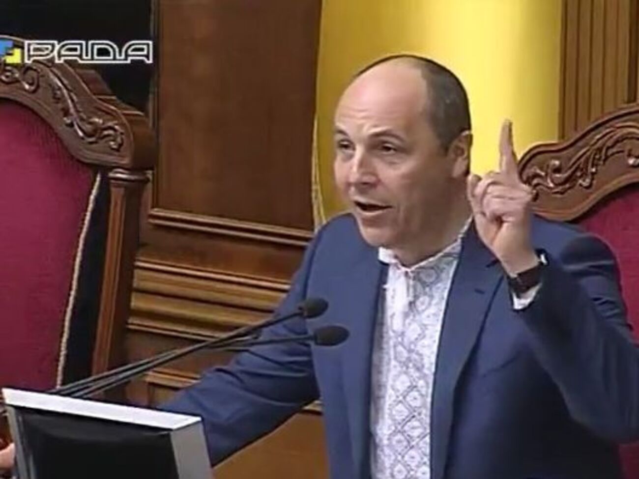 Андрей Парубий:&nbsp;Я тут на трибуне унижаюсь, когда каждый раз вынужден вызывать депутатов