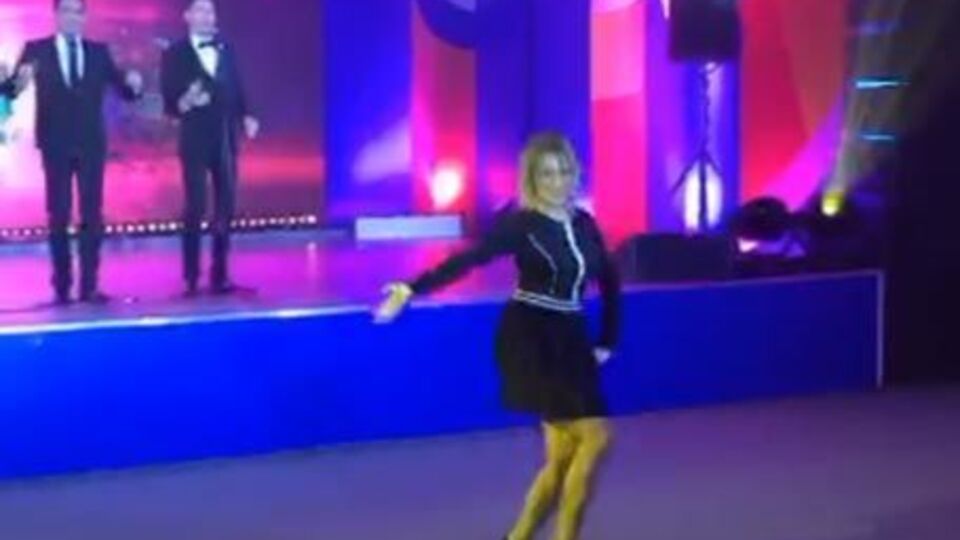 Захарова станцевала перед журналистами