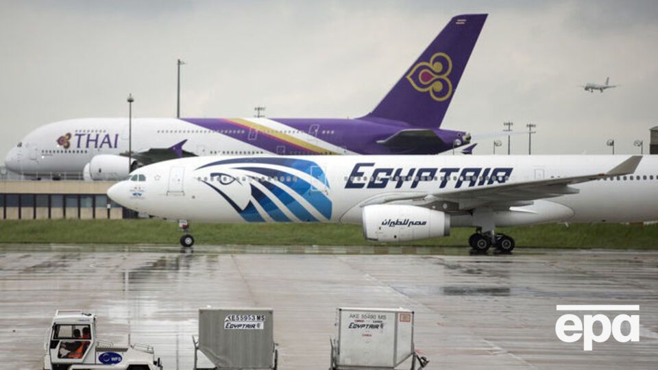 Источник AP заявил, что найденные обломки не имеют отношения к пропавшему самолету