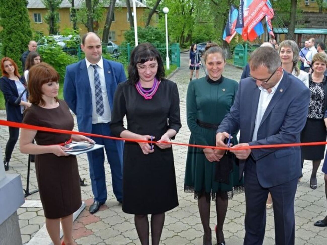 Сепаратисты "подарили" ЗАГСу здание мормонов