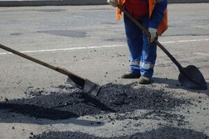 Мизулина: Ямочный ремонт может распространяться на ямы 10 на 10 см