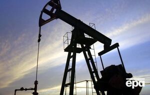 Нефть подешевела