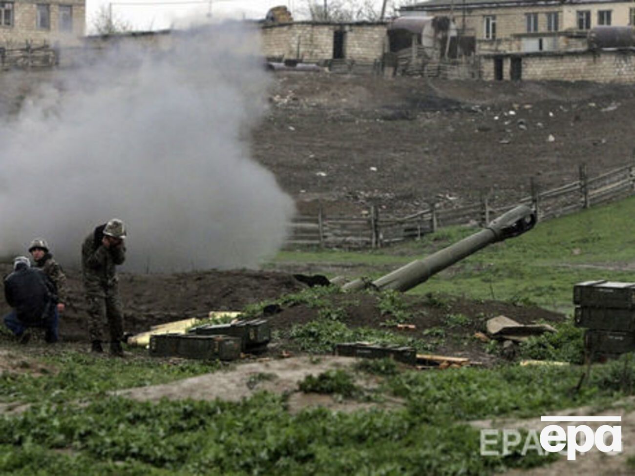 По данным минобороны, азербайджанские военные обстреливали госграницу Армении и Азербайджана "из стрелкового и снайперского оружия"
