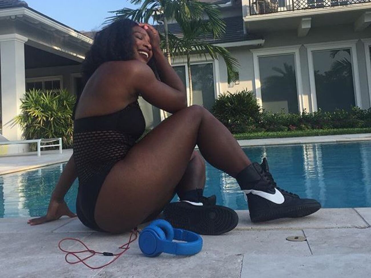 Уильямс позировала для People в купальнике