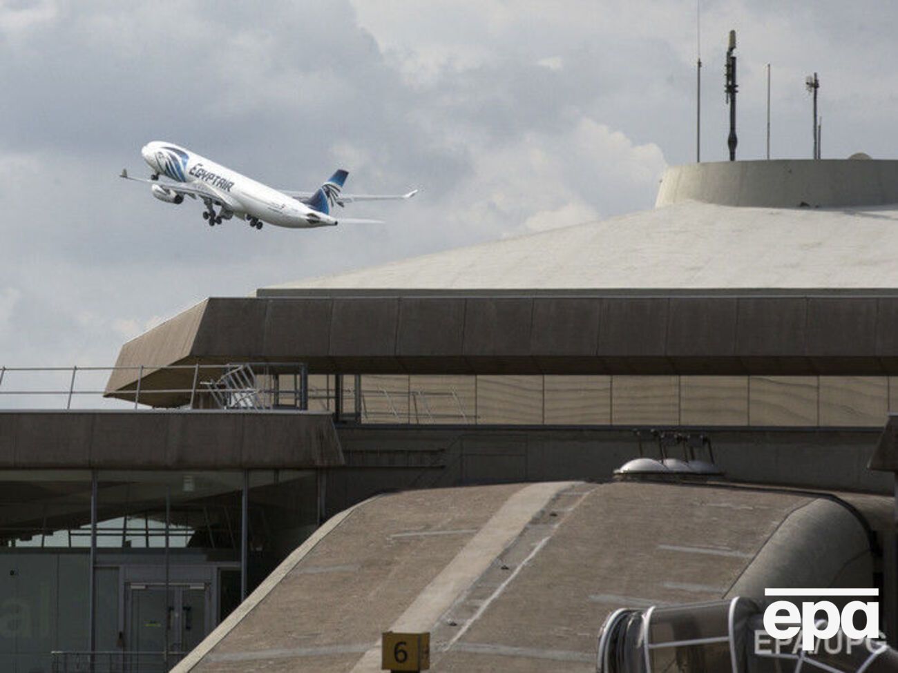 Поисковая операция продолжается