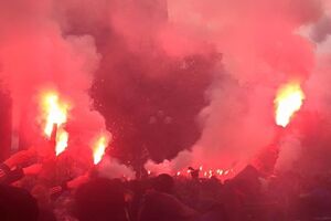 "Азов" провел "предупредительный" митинг под Радой против выборов на Донбассе