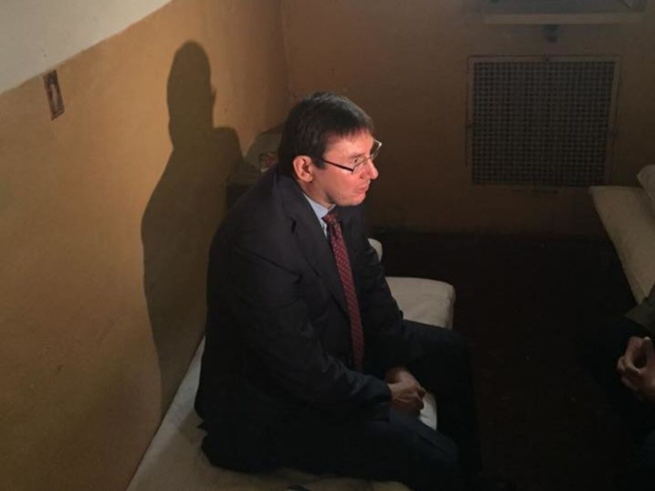 Журналисты ICTV записали с Луценко интервью в 158-й камере СИЗО, где он ранее удерживался