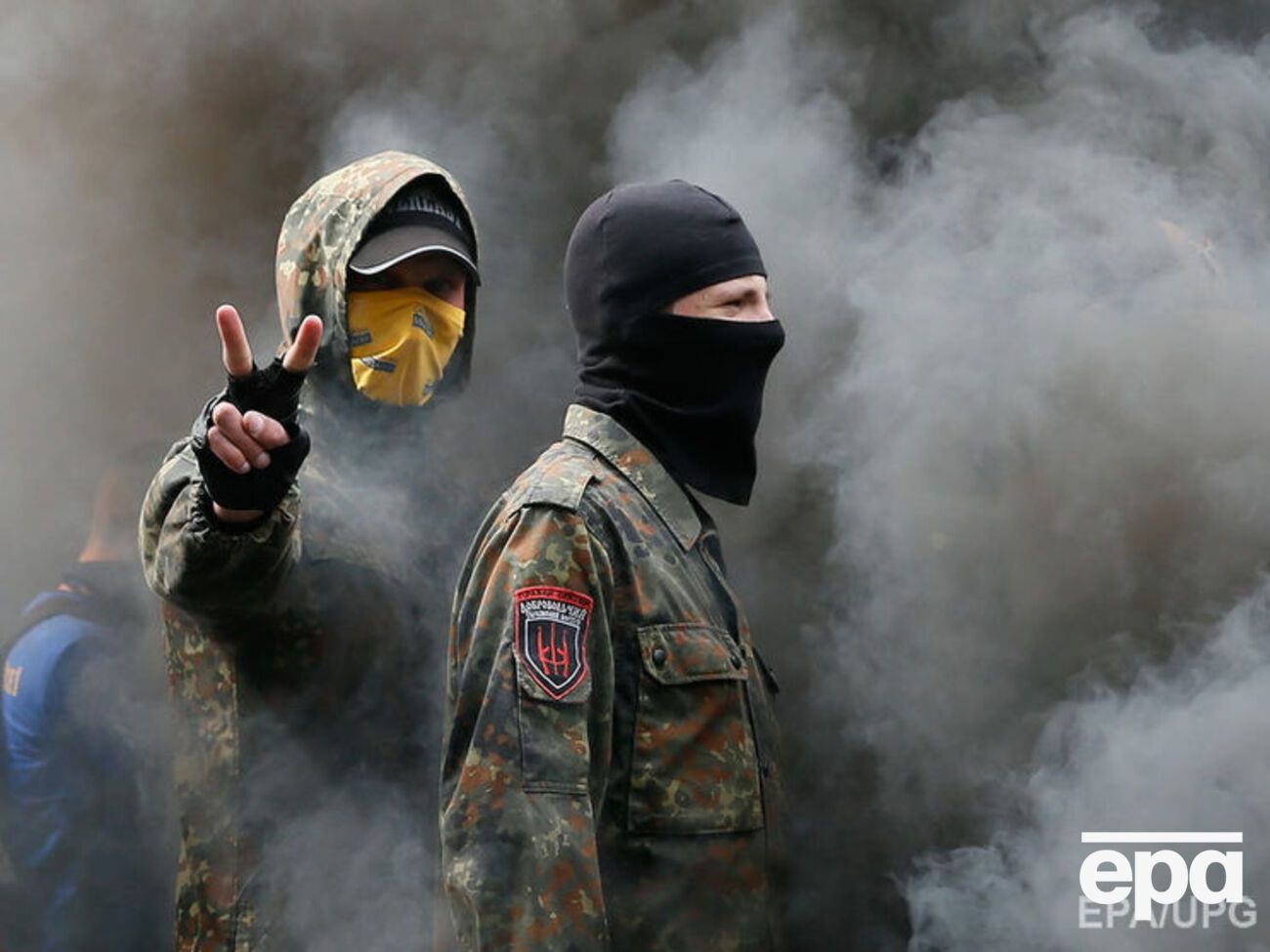 Нардеп Андрей Билецкий сообщил, что в акции "Азова" под Верховной Радой приняли участие общественные организации